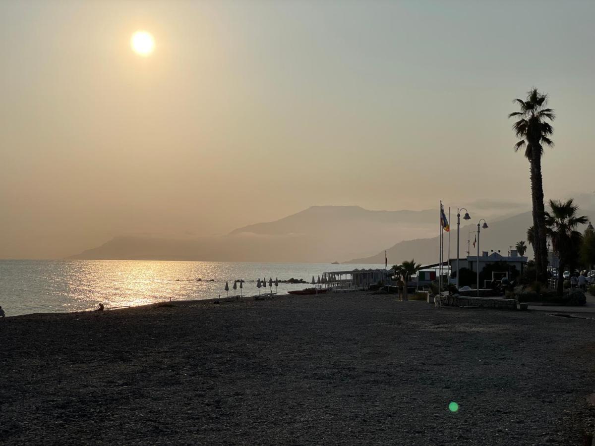 Appartamento Villa Rita A 100 M Dal Mare! Vallecrosia Luaran gambar