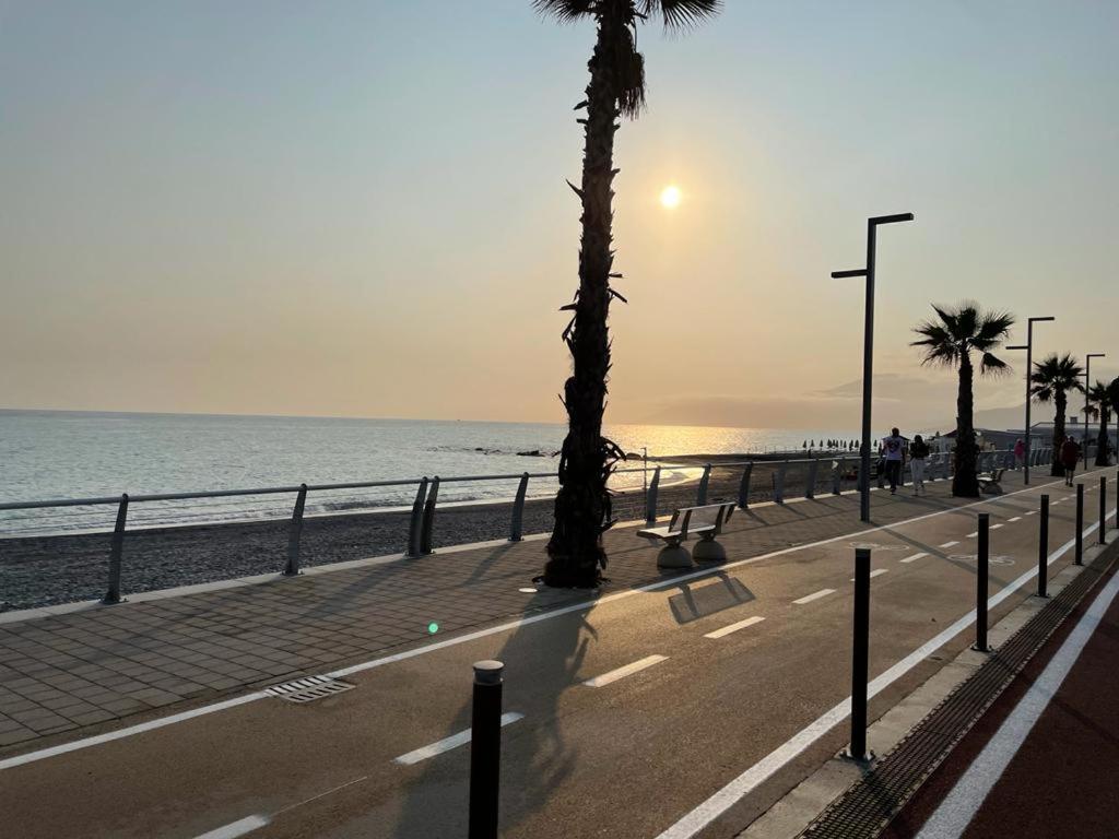 Appartamento Villa Rita A 100 M Dal Mare! Vallecrosia Luaran gambar